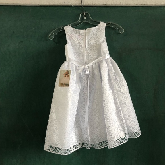2/150$ - 6Y - flowergirl dresse - Picture 2 of 5